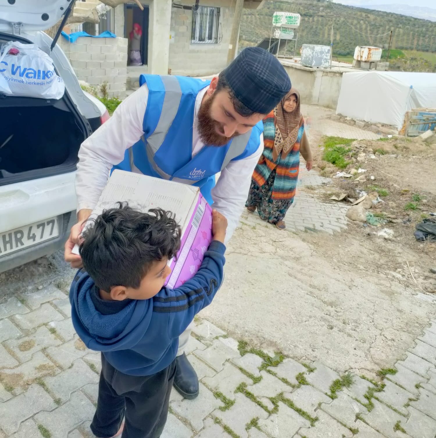 Food Pack Distribution Among The Earthquake Victims in Turkiye